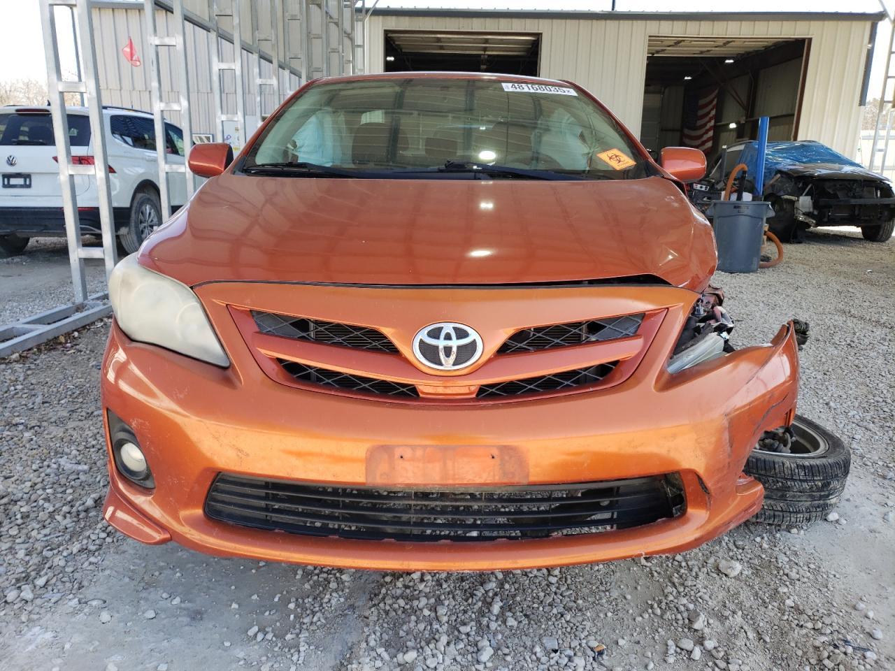 2013 TOYOTA COROLLA BA - Фото 5