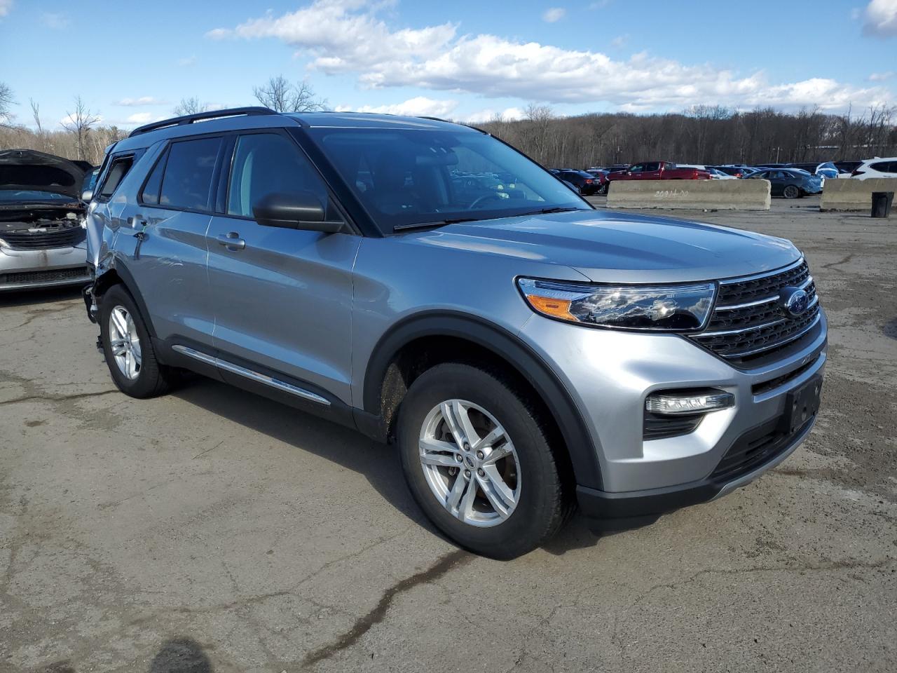 2022 FORD EXPLORER X - Фото 4