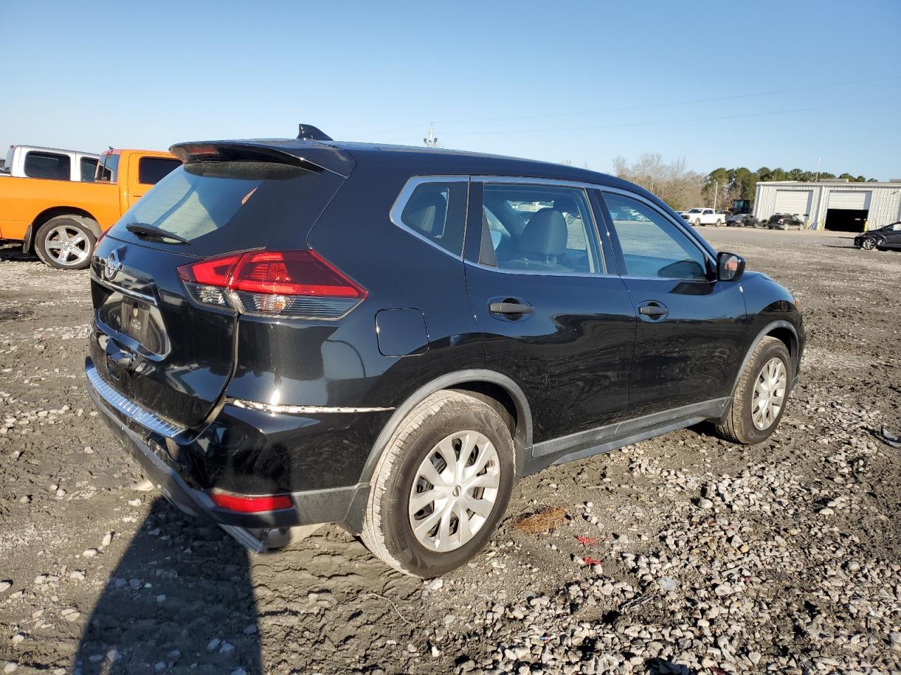 2018 NISSAN ROGUE S - Image 3