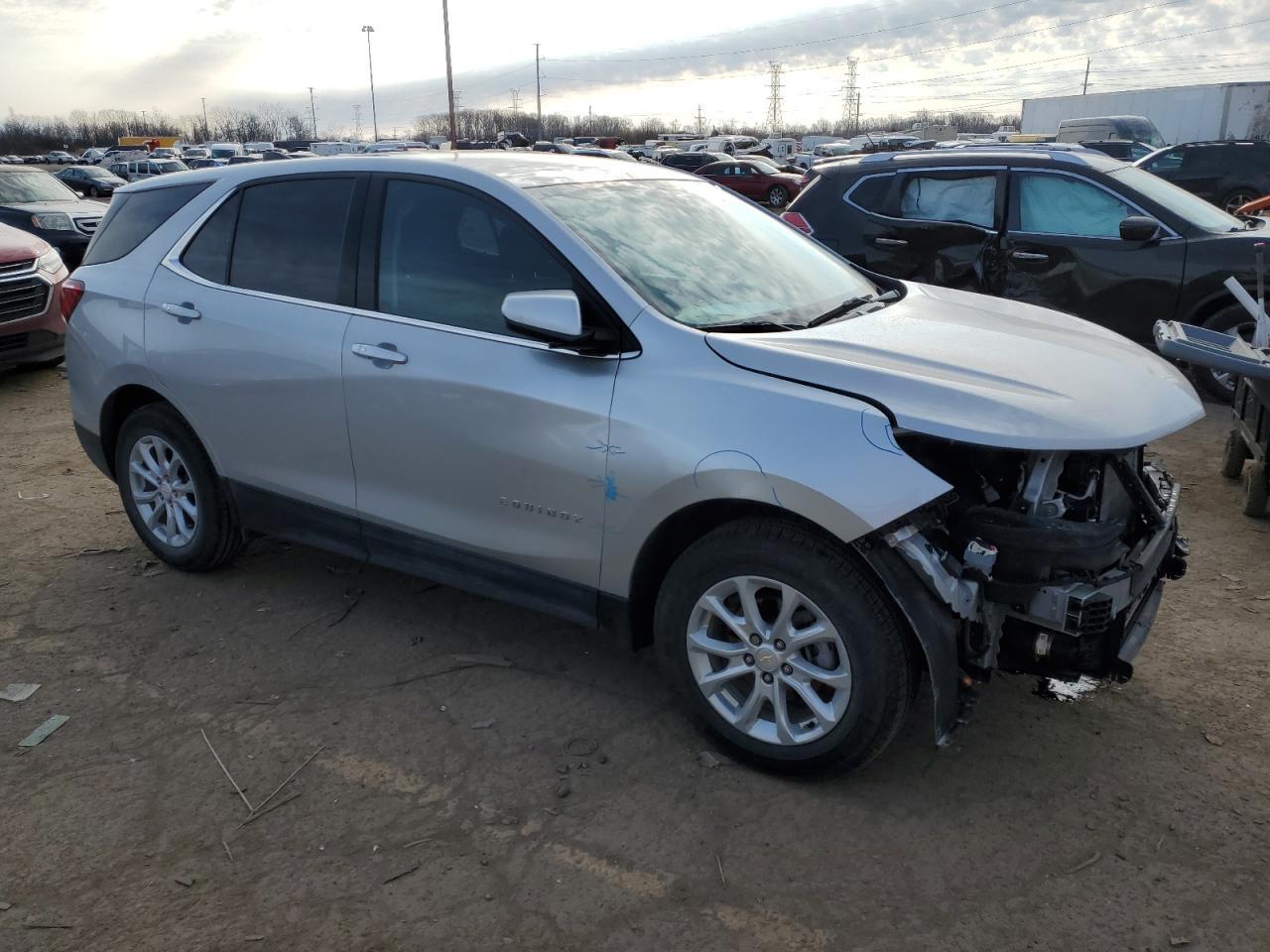 2019 CHEVROLET EQUINOX LT - Image 4