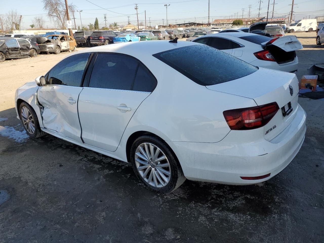 2016 VOLKSWAGEN JETTA SEL - Image 2