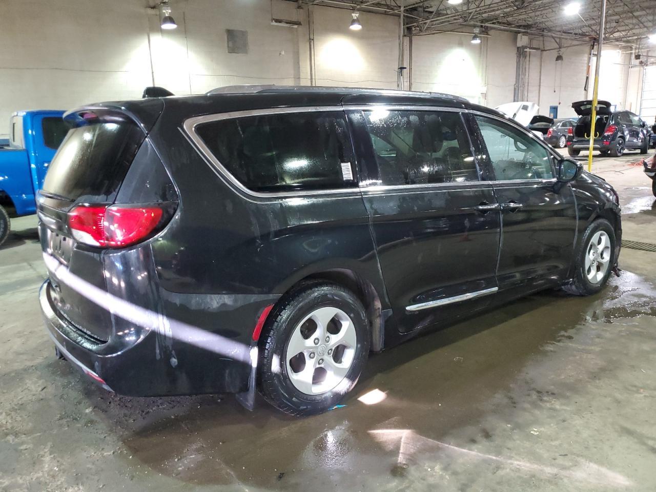 2017 CHRYSLER PACIFICA T - Image 3