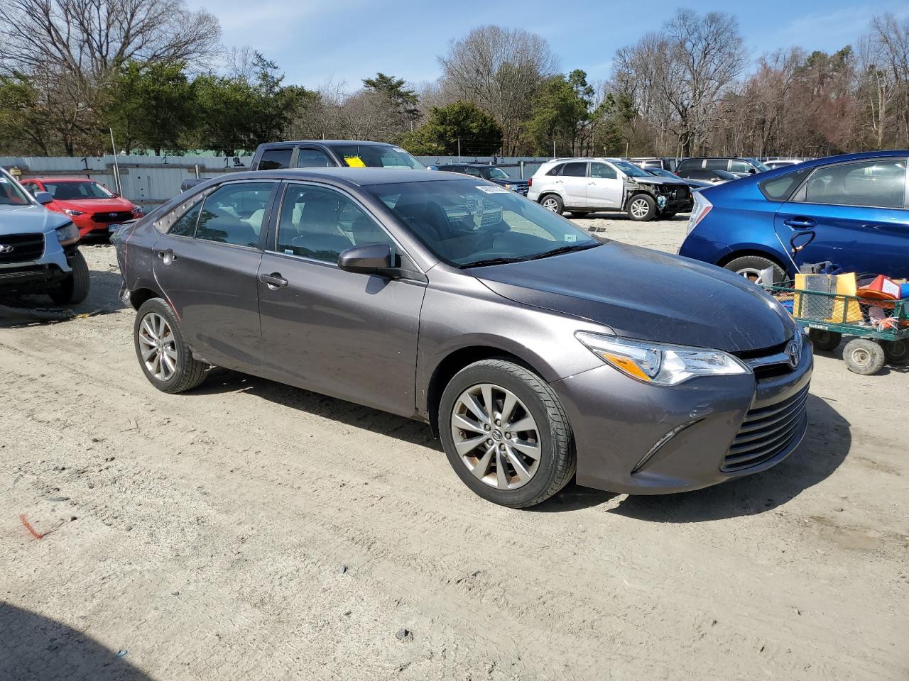 2016 TOYOTA CAMRY LE - Image 4