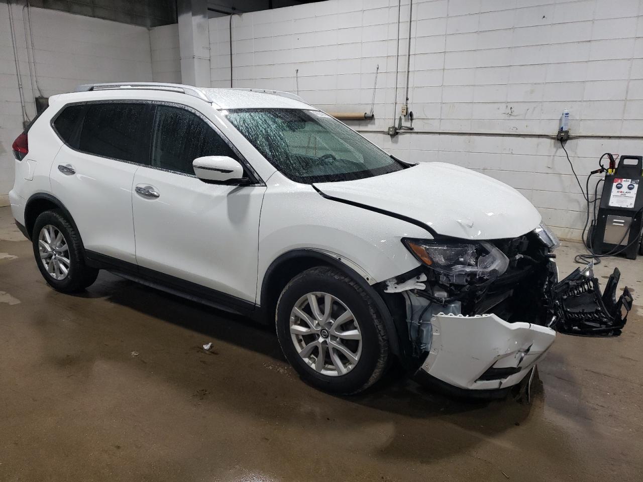 2017 NISSAN ROGUE S - Фото 4