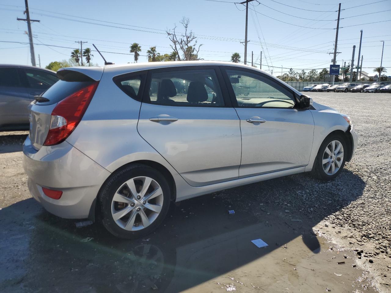 2014 HYUNDAI ACCENT GLS - Image 3