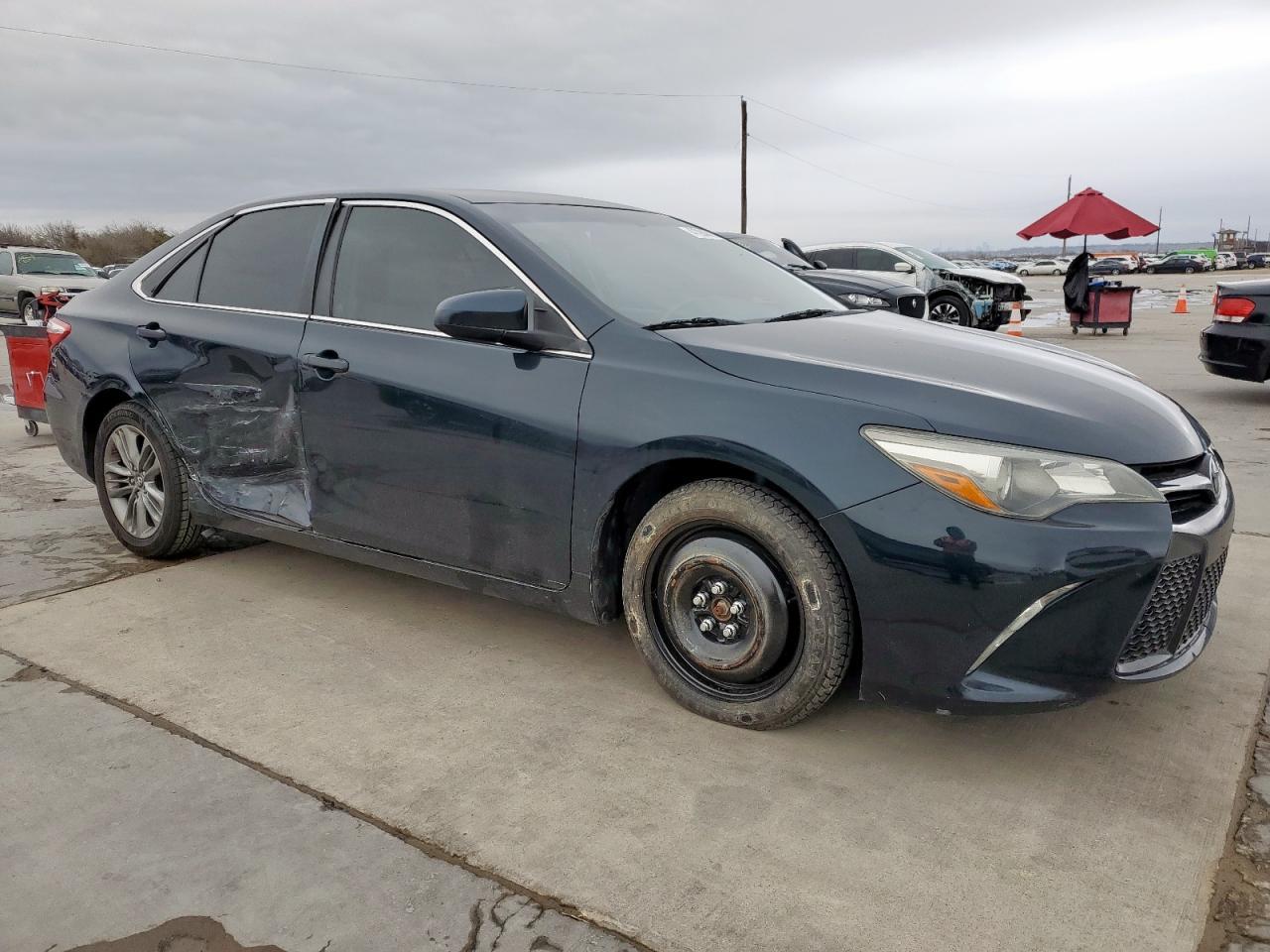 2017 TOYOTA CAMRY LE - Image 4