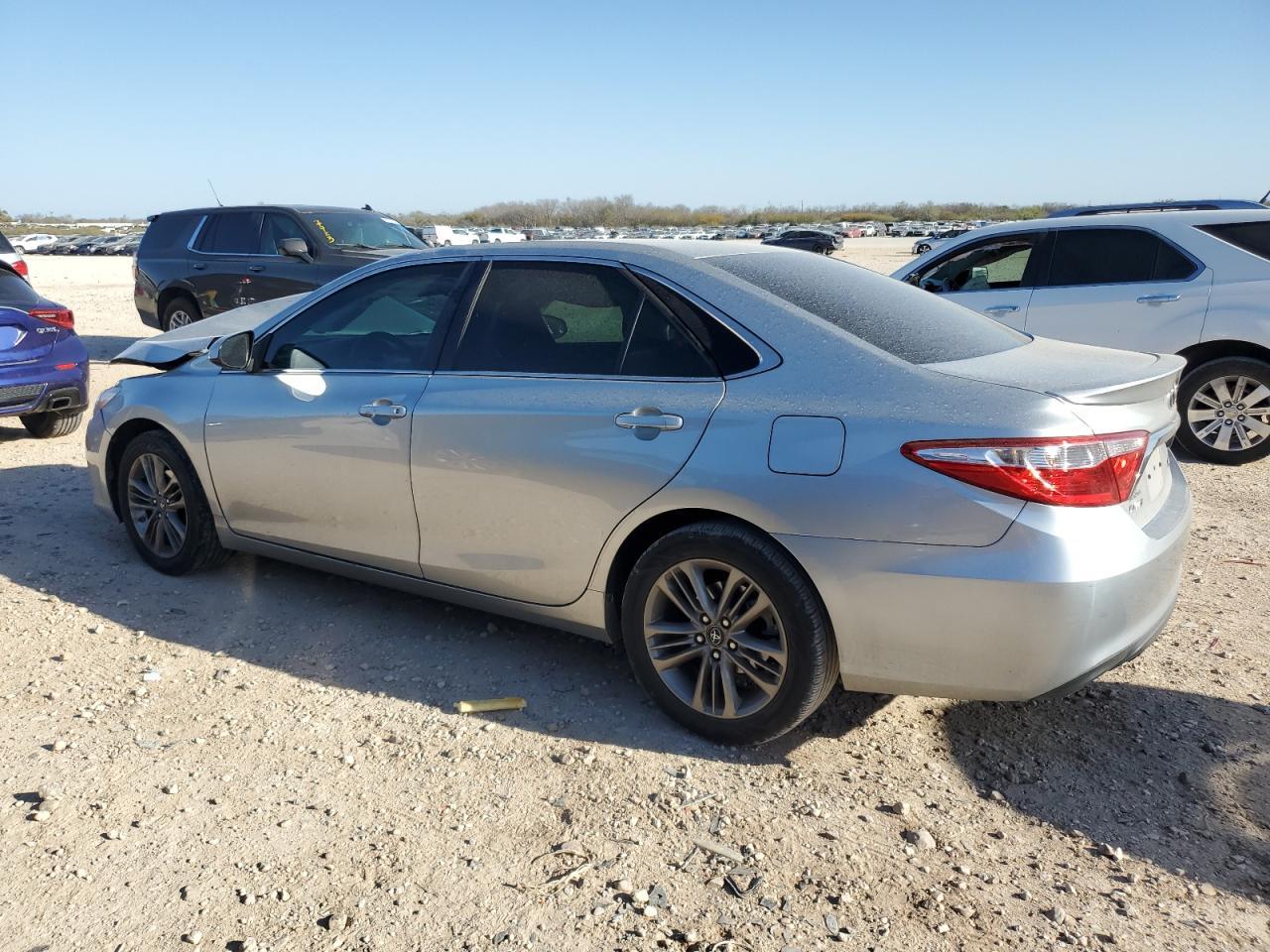 2017 TOYOTA CAMRY LE - Фото 2