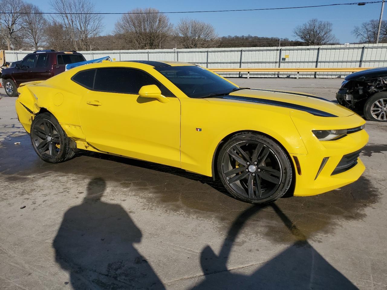 2018 CHEVROLET CAMARO LT - Image 4
