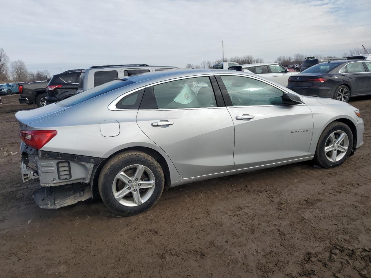 2019 CHEVROLET MALIBU LS - Фото 3