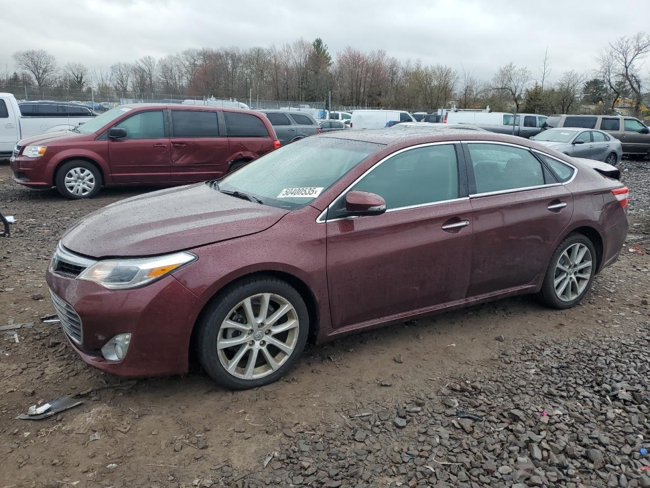 2015 TOYOTA AVALON XLE
