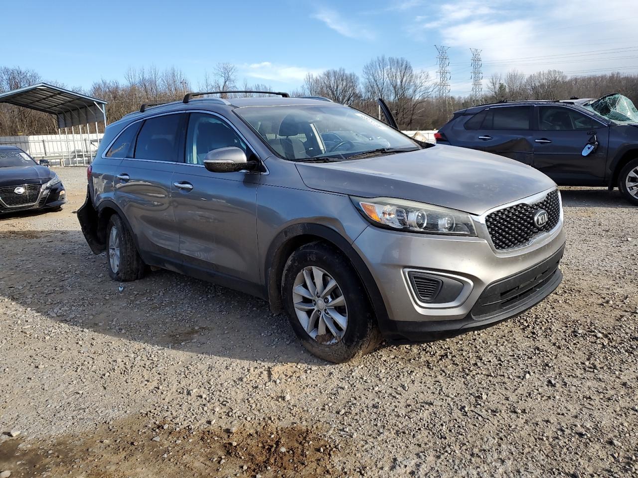 2017 KIA SORENTO LX - Фото 4