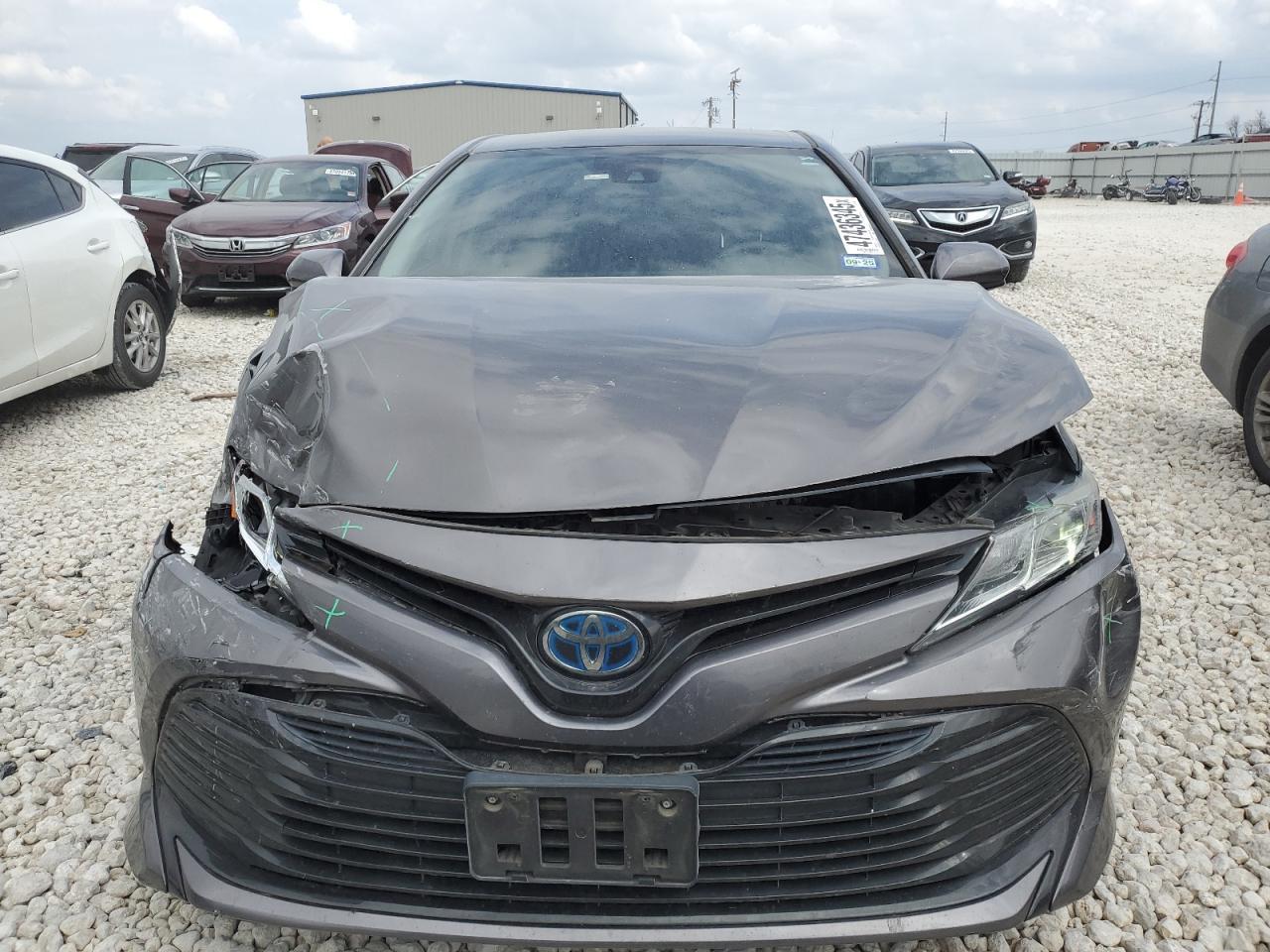2019 TOYOTA CAMRY LE - Image 5