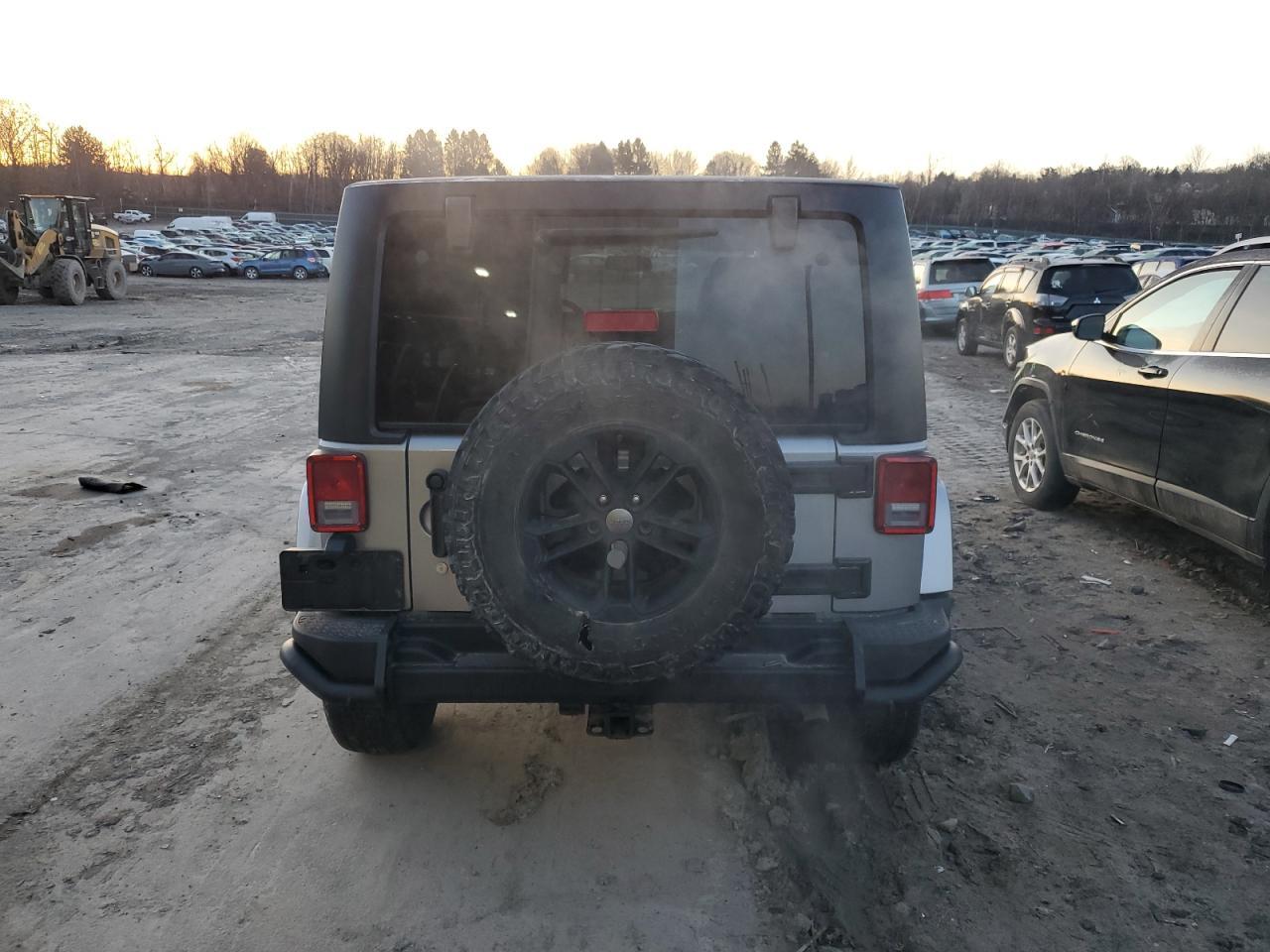 2017 JEEP WRANGLER U - Фото 6