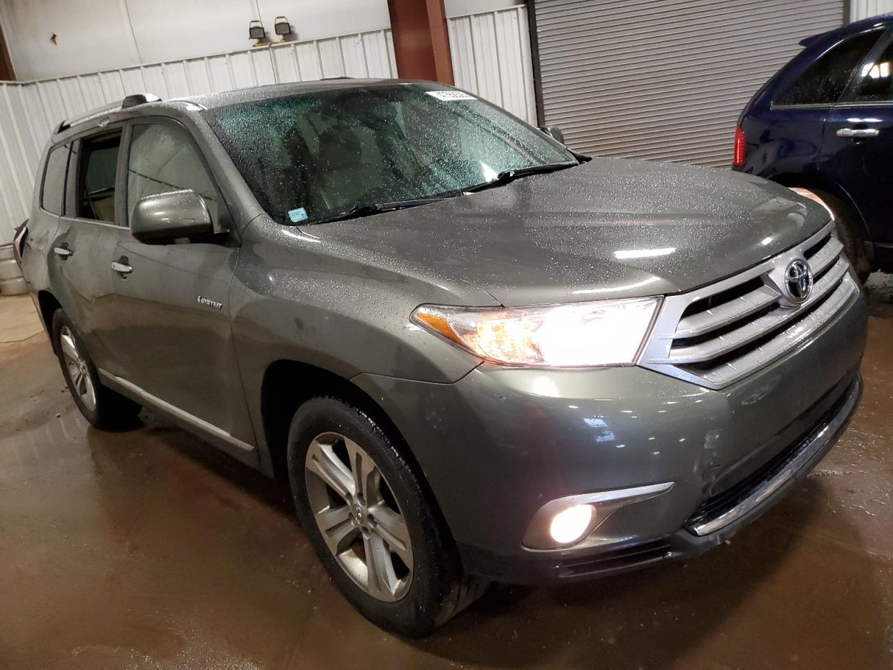 2011 TOYOTA HIGHLANDER - Фото 4