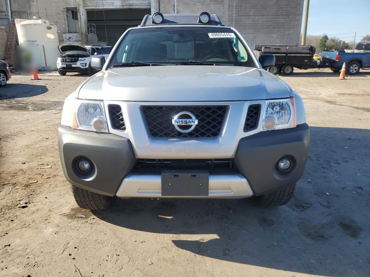 2015 NISSAN XTERRA X - Image 5