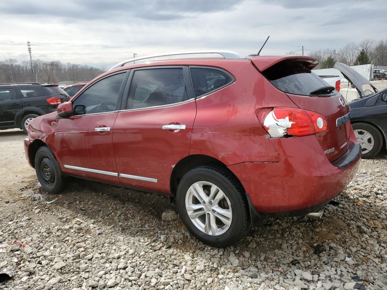 2013 NISSAN ROGUE S - Image 2