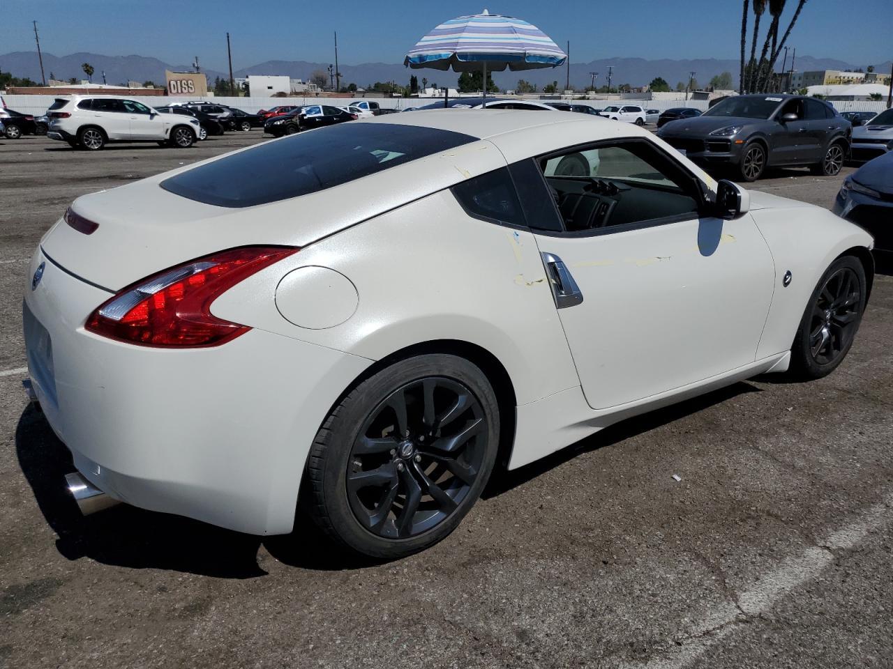 2016 NISSAN 370Z BASE - Фото 3