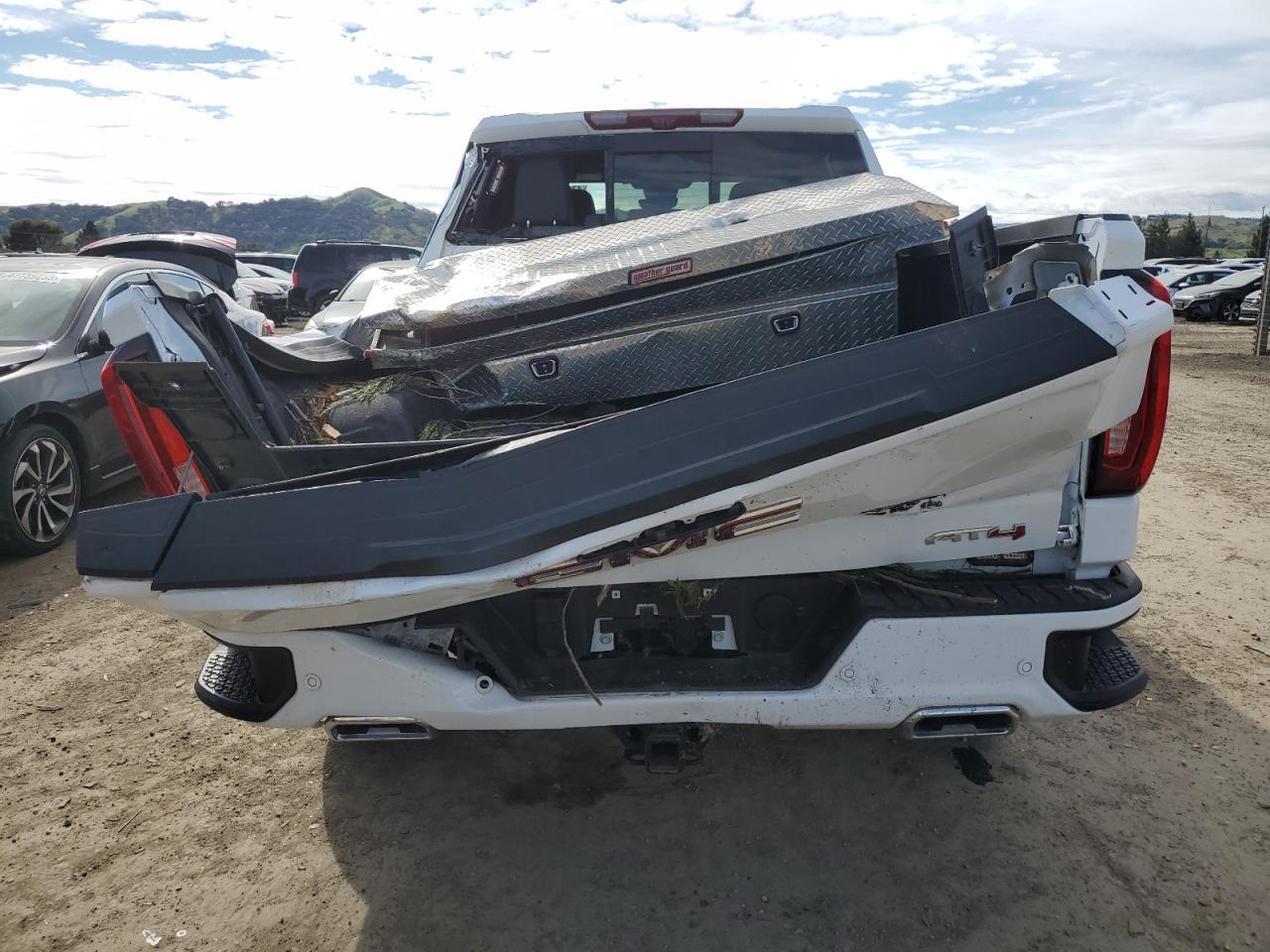 2023 GMC SIERRA K15 - Фото 6
