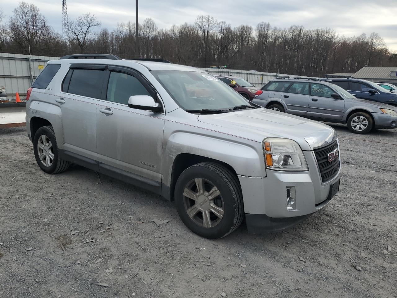 2014 GMC TERRAIN SL - Image 4