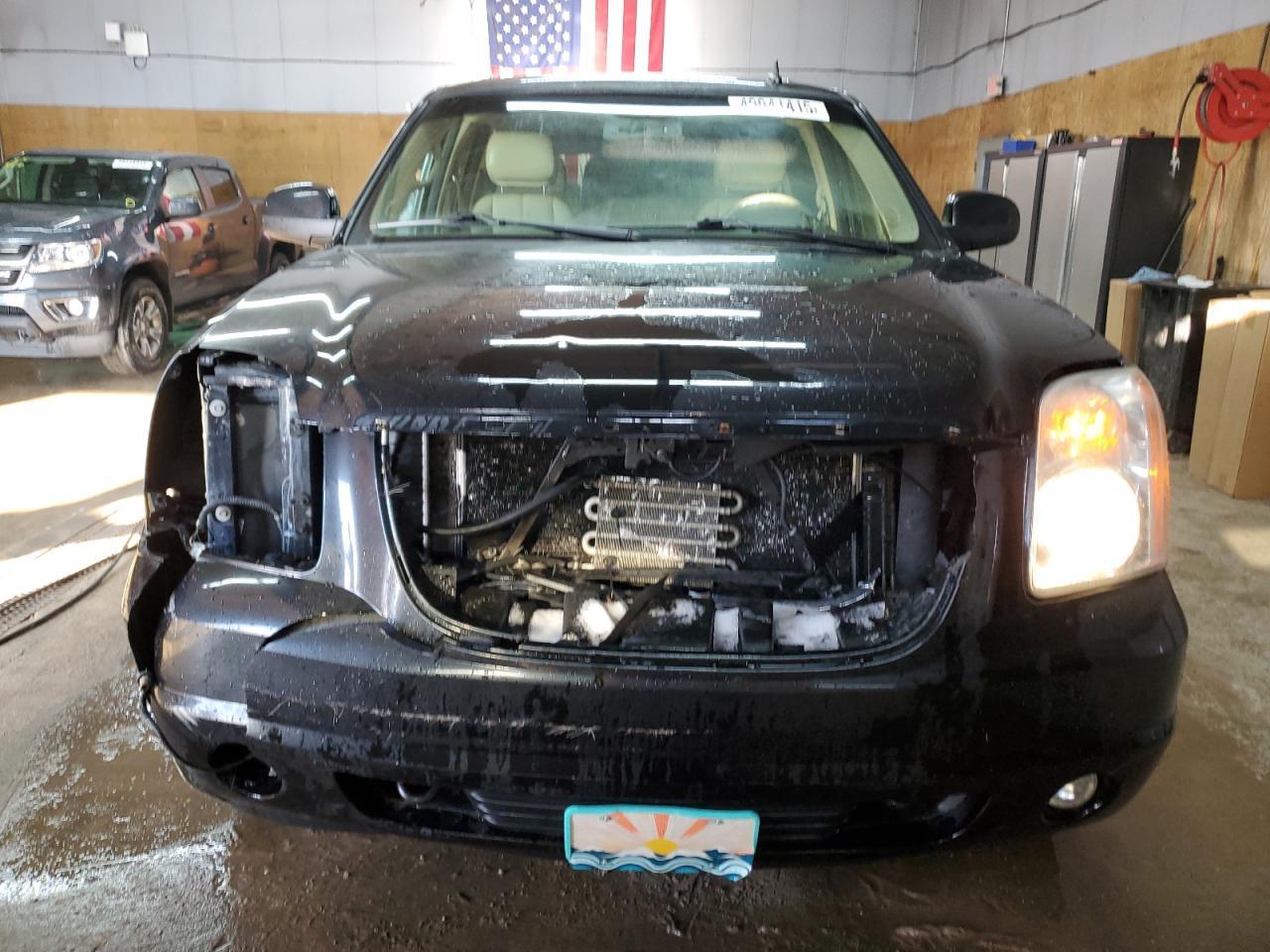 2012 GMC YUKON XL K - Image 5