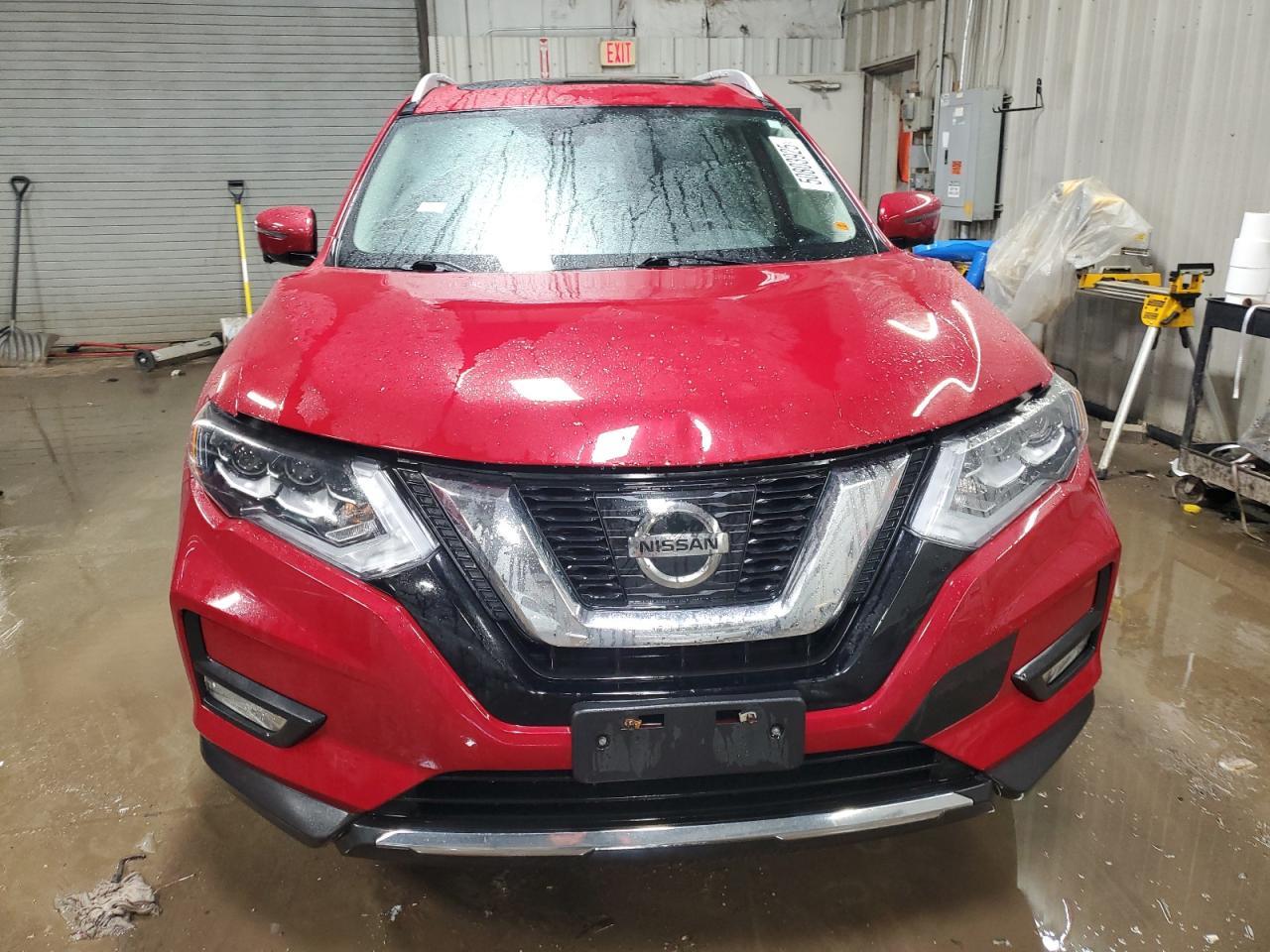 2017 NISSAN ROGUE SV - Фото 5
