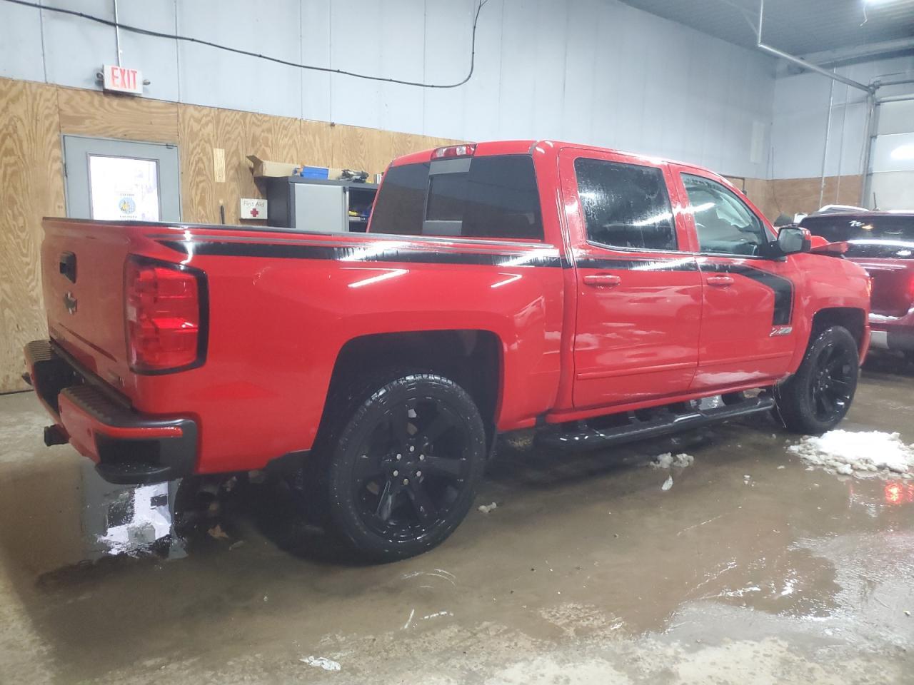 2017 CHEVROLET SILVERADO - Image 3