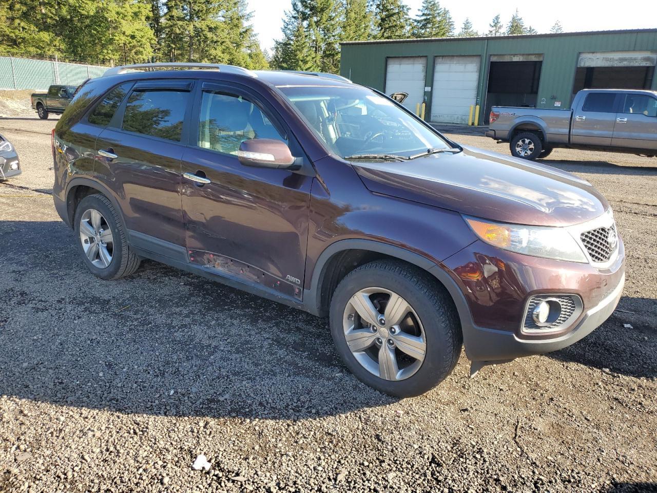 2012 KIA SORENTO EX - Image 4