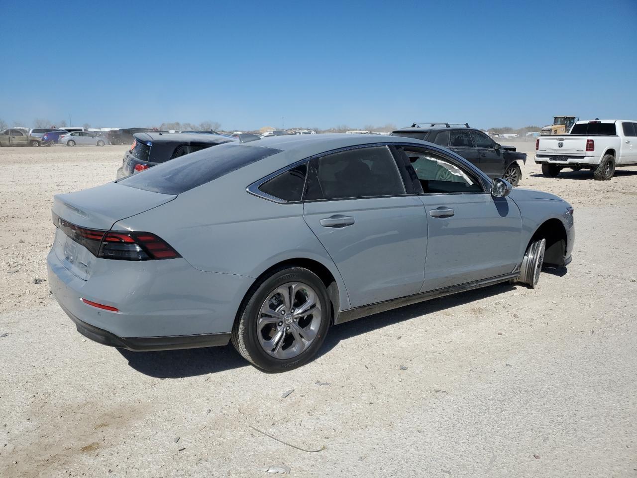 2024 HONDA ACCORD HYB - Image 3
