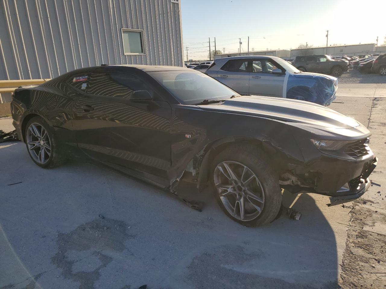 2019 CHEVROLET CAMARO LS - Image 4