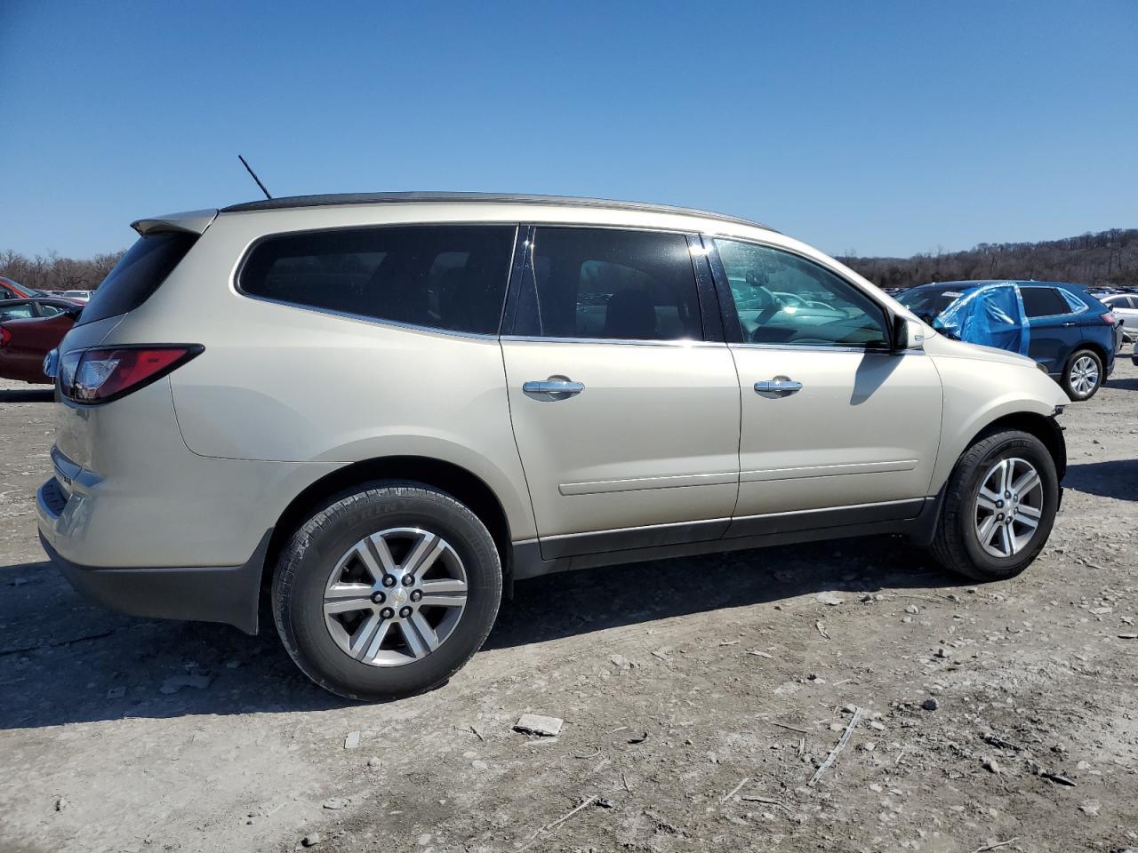 2015 CHEVROLET TRAVERSE L - Image 3