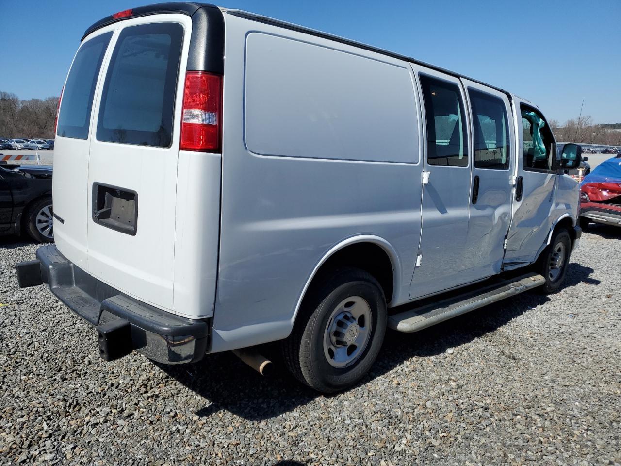 2018 CHEVROLET EXPRESS G2 - Фото 3