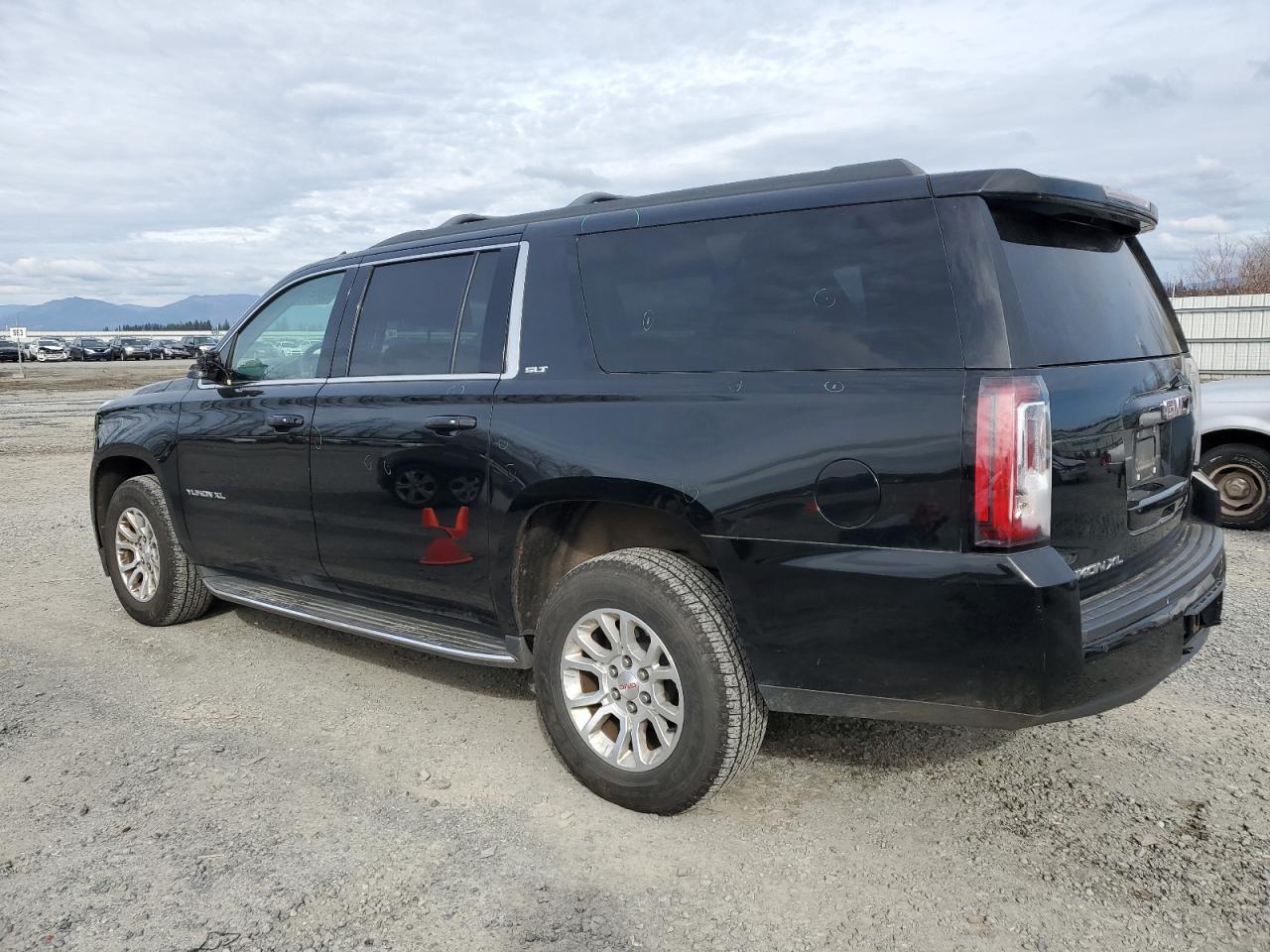 2016 GMC YUKON XL K - Фото 2