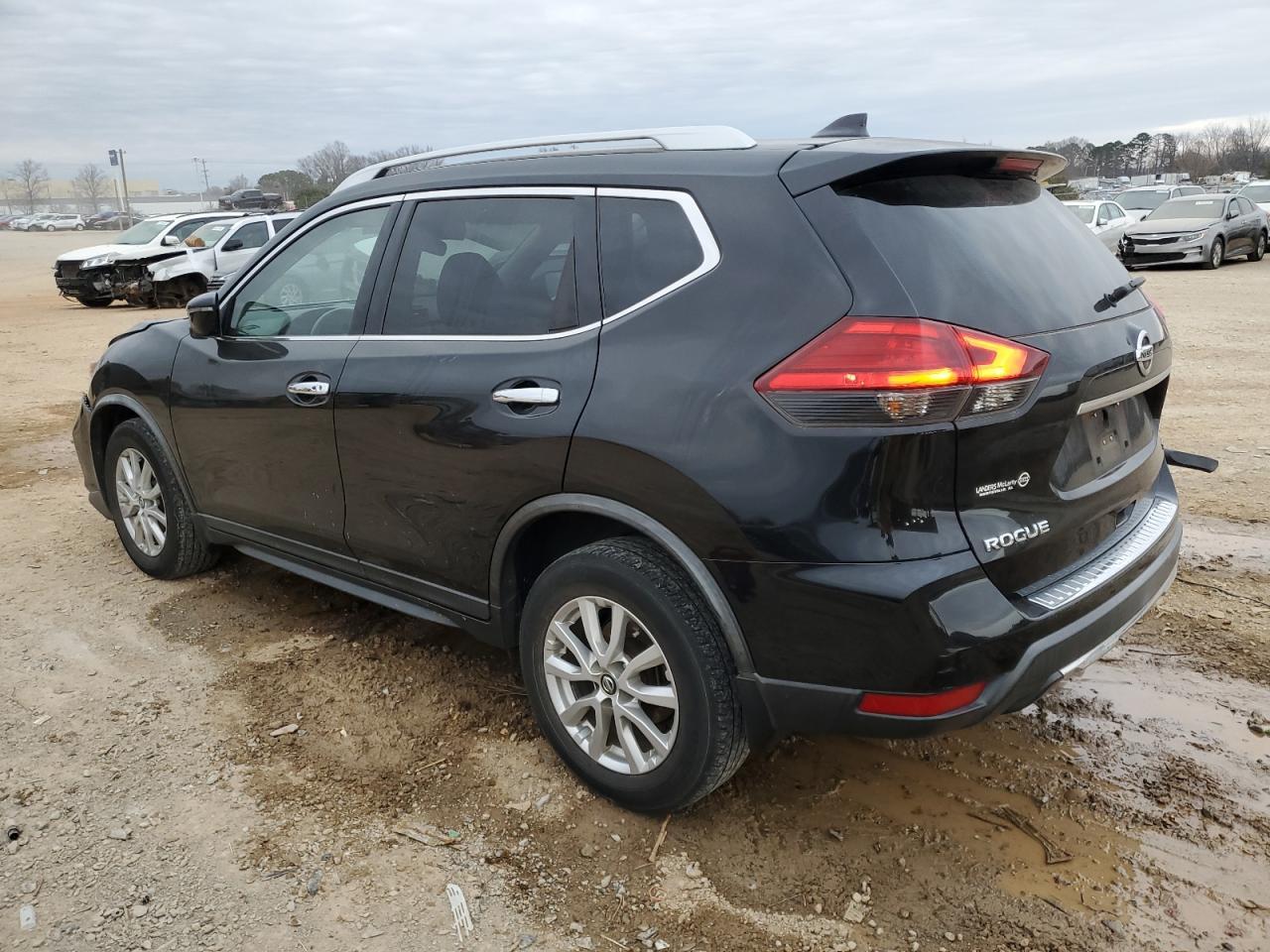 2017 NISSAN ROGUE S - Фото 2
