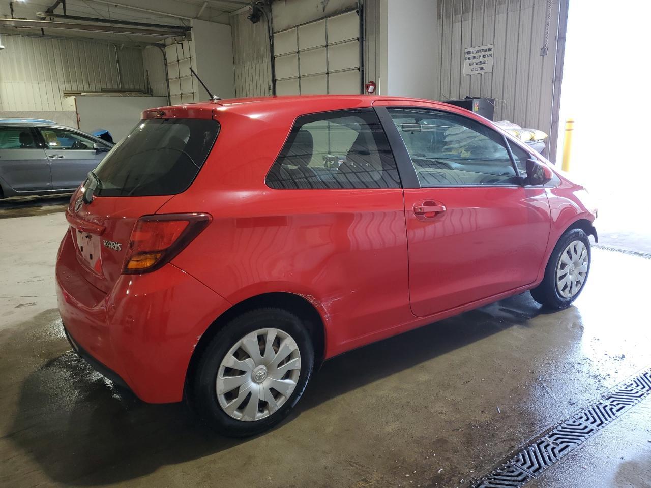 2015 TOYOTA YARIS - Фото 3
