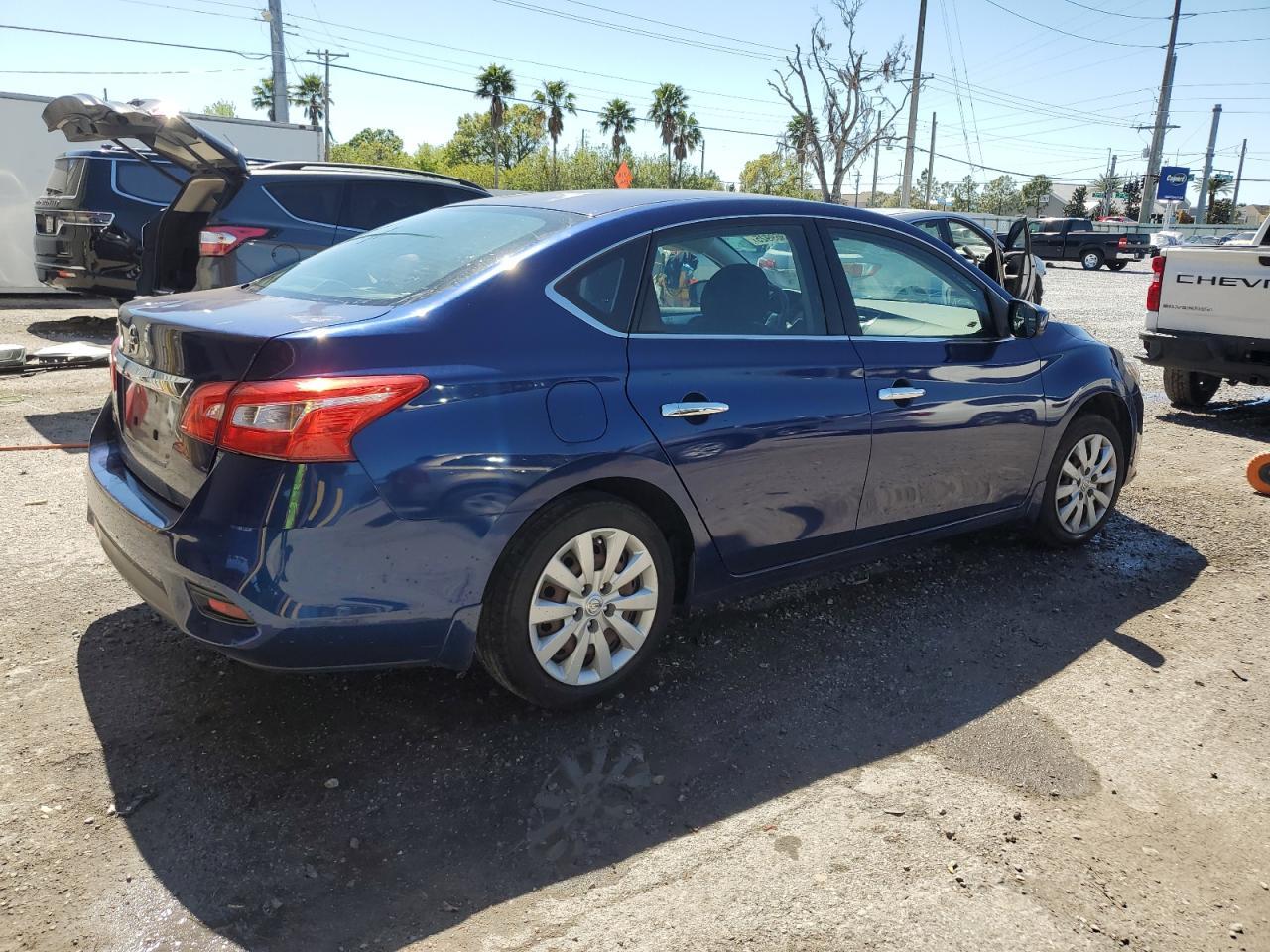 2016 NISSAN SENTRA S - Фото 3