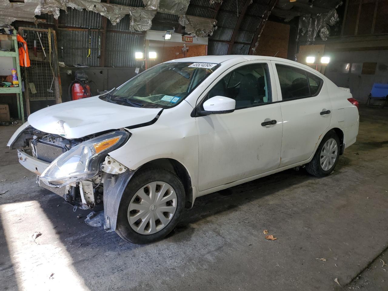 2016 NISSAN VERSA S