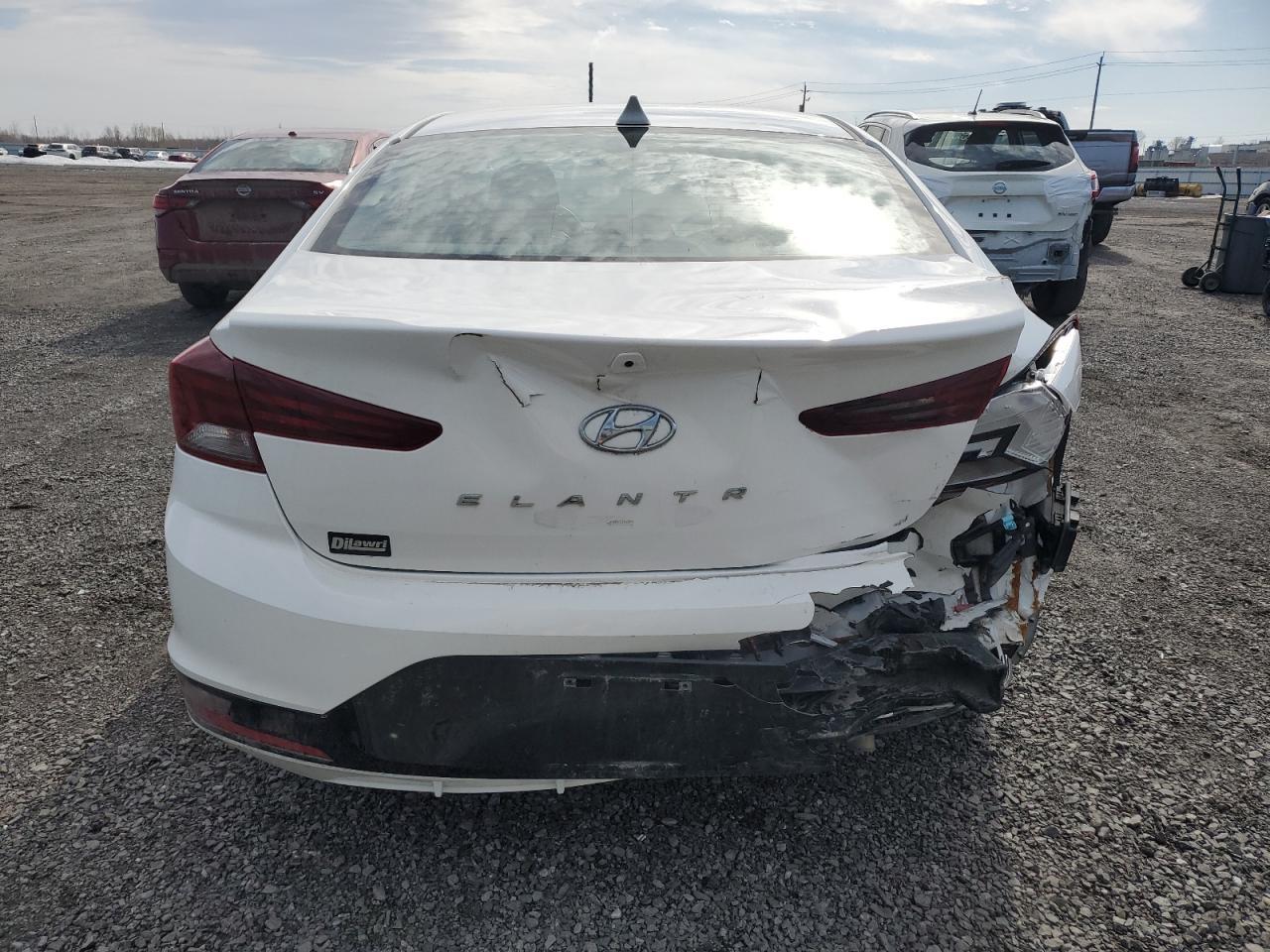2019 HYUNDAI ELANTRA SE - Фото 6