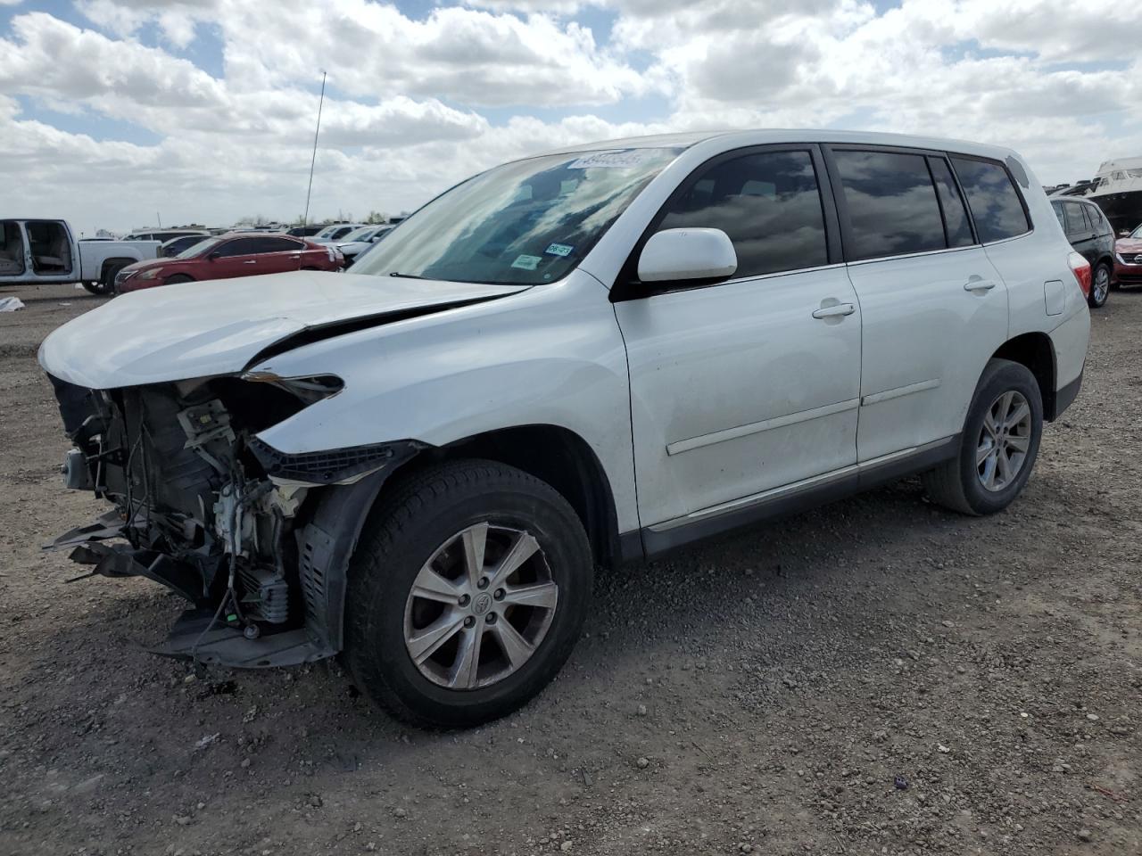 2011 TOYOTA HIGHLANDER