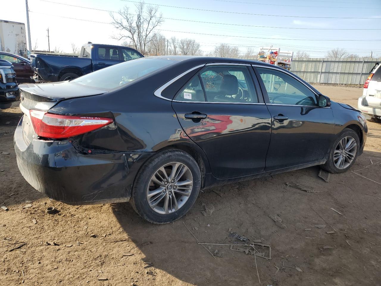 2015 TOYOTA CAMRY LE - Image 3