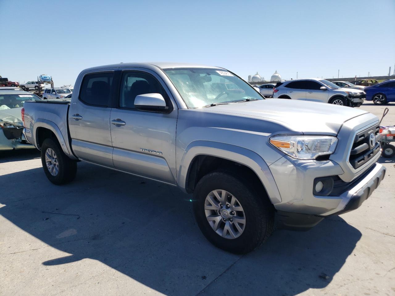 2017 TOYOTA TACOMA DOU - Фото 4