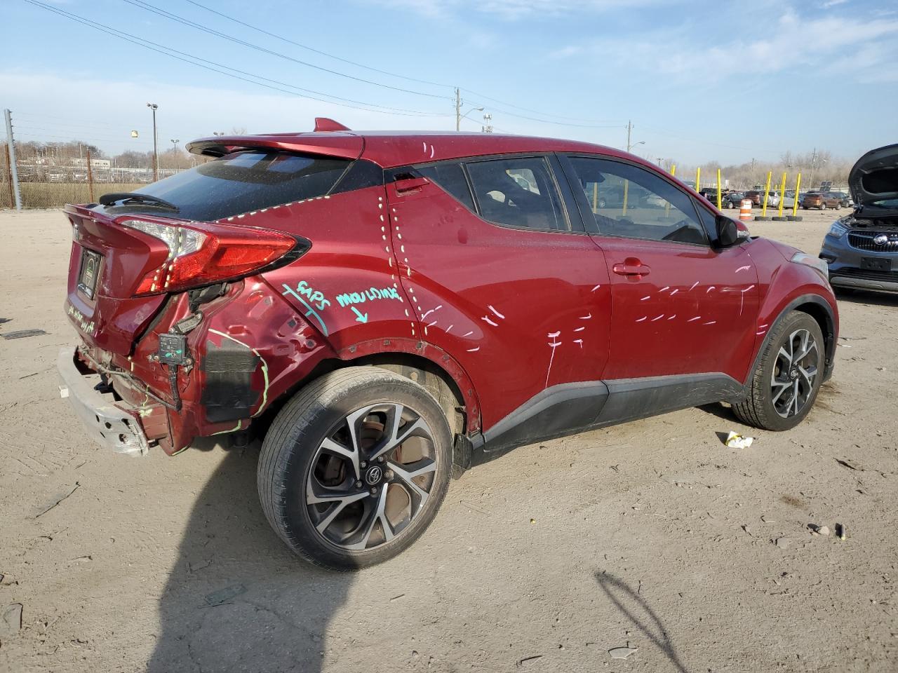 2018 TOYOTA C-HR XLE - Фото 3