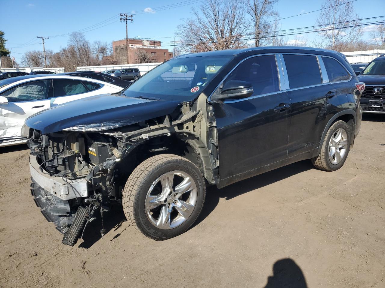 2015 TOYOTA HIGHLANDER