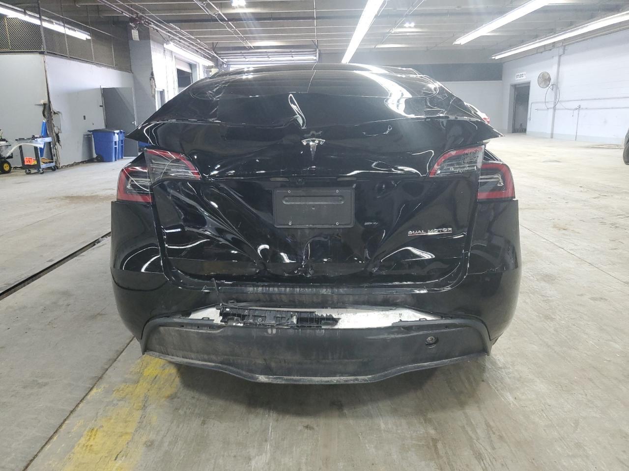 2025 TESLA MODEL Y - Image 6
