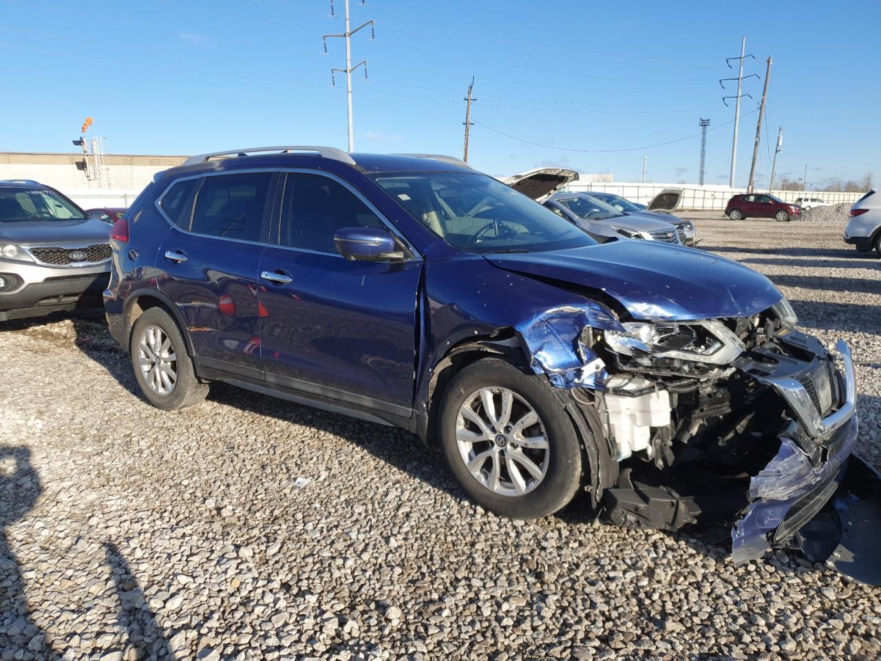 2017 NISSAN ROGUE S - Image 4