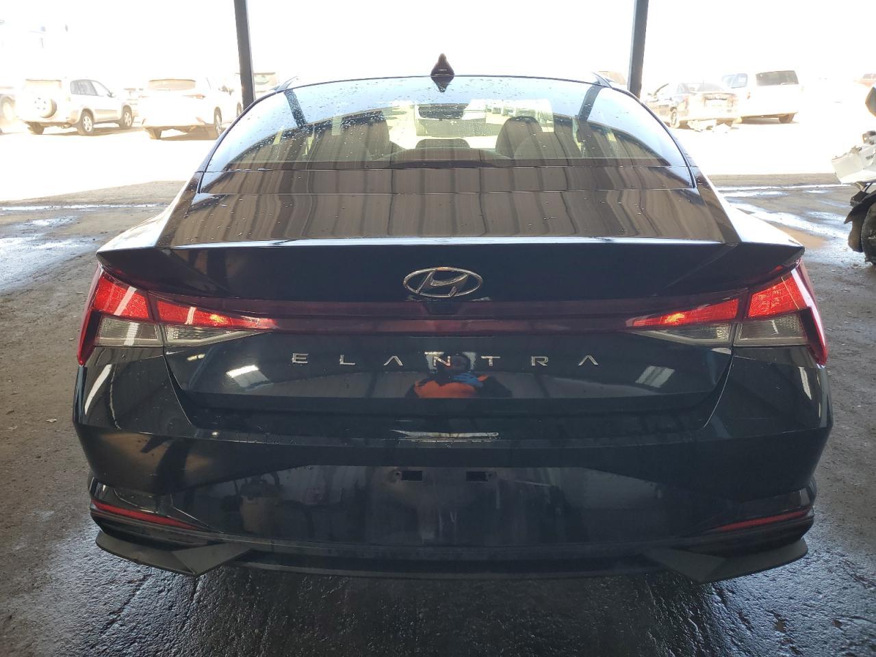 2023 HYUNDAI ELANTRA SE - Фото 6