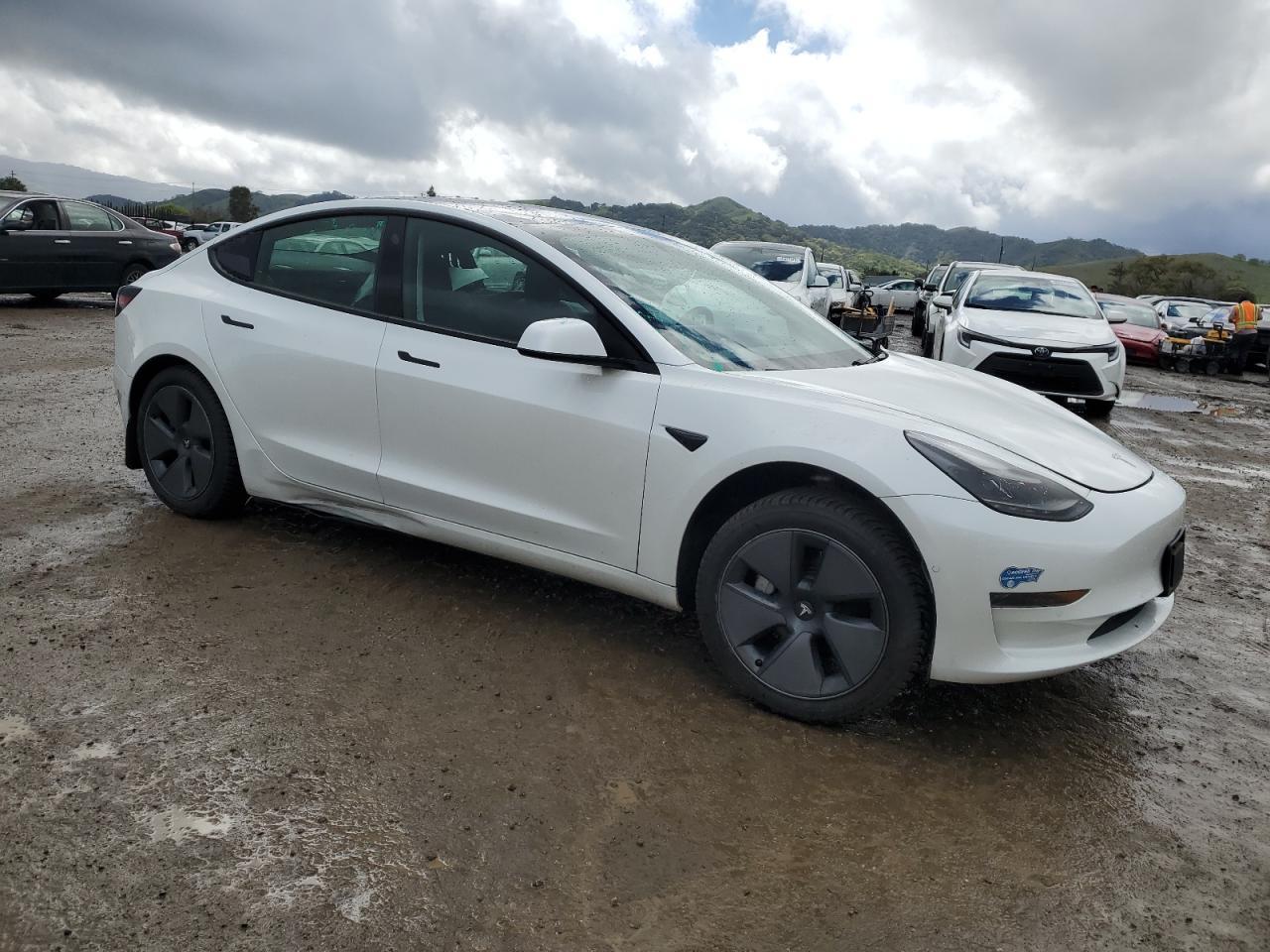 2021 TESLA MODEL 3 - Image 4