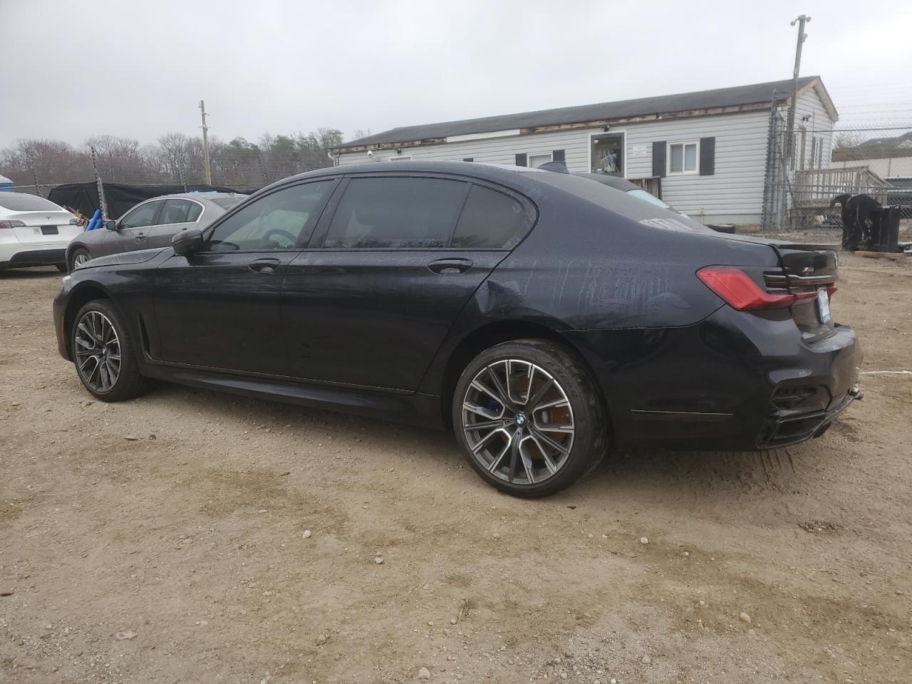 2020 BMW 750 XI - Image 2