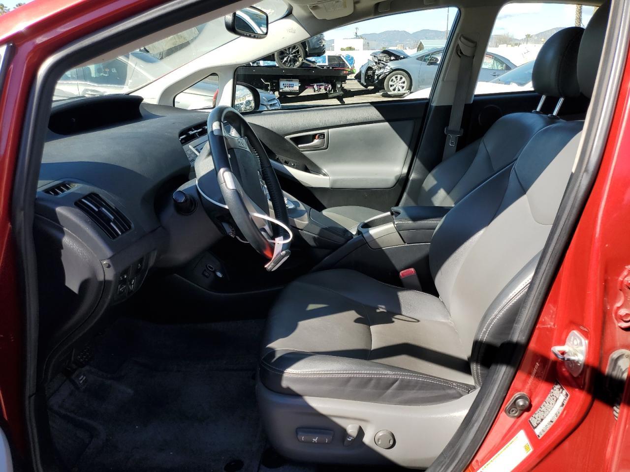2013 TOYOTA PRIUS - Image 7