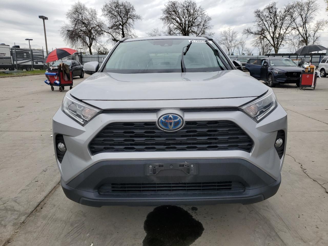 2020 TOYOTA RAV4 XLE - Image 5