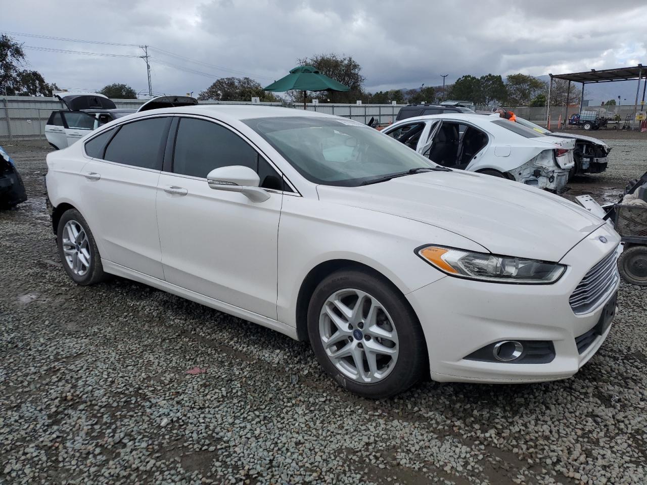 2014 FORD FUSION SE - Image 4